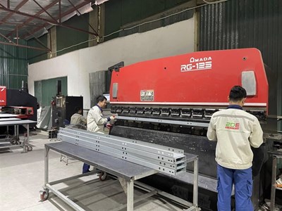 Nhà Máy Sản Xuất Thang Cáp – Máng Cáp 2DE Việt Nam