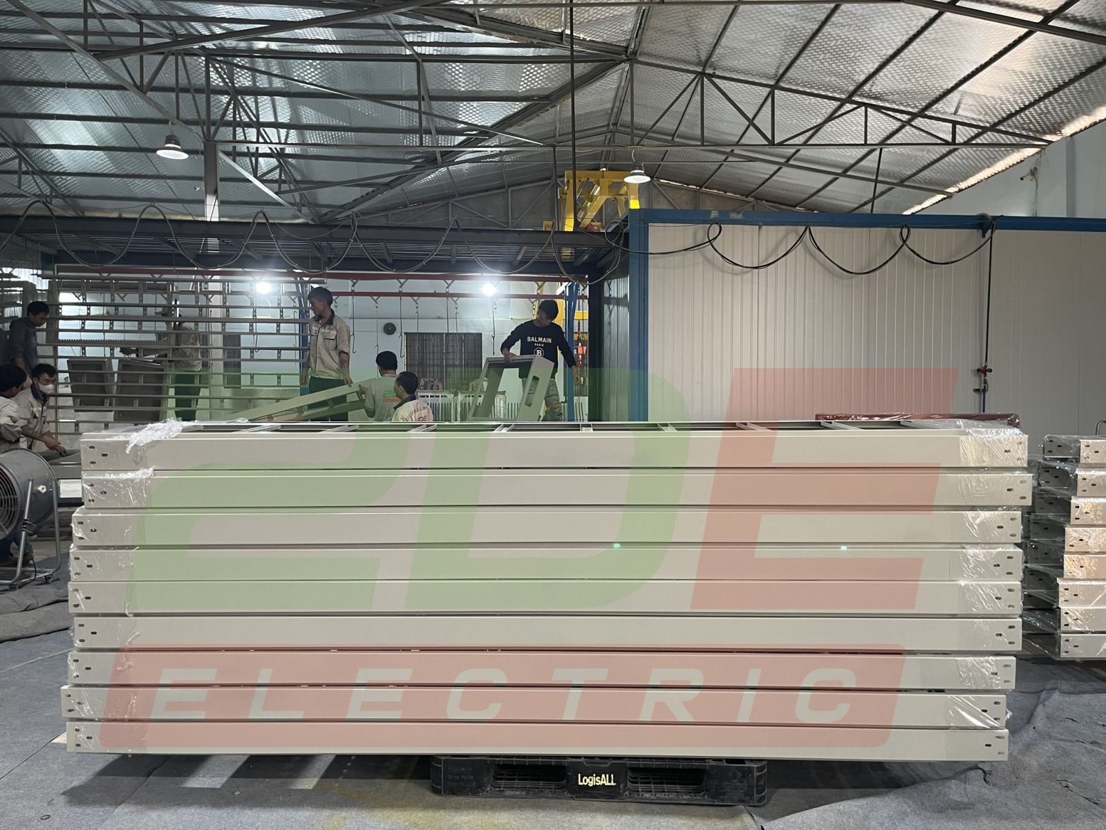 2DE Việt Nam – Sản Xuất Thang Máng Cáp Trực Tiếp Tại Nhà Máy