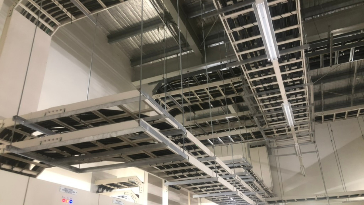 Thang Cáp Cho Tuyến Cáp Điện Lực Kích Thước Lớn